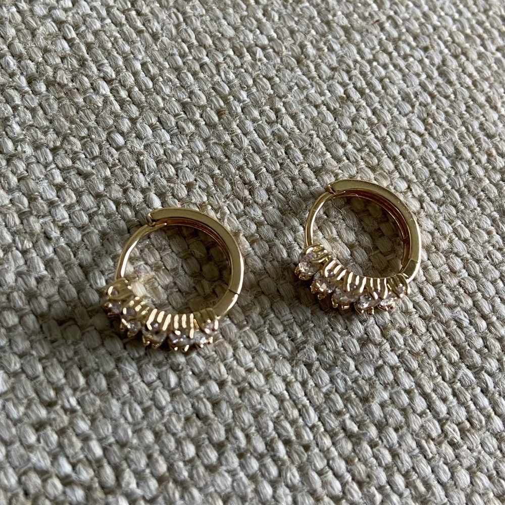 Elegant Gold and Zirconia Huggie Hoops! - Picture 5 of 10